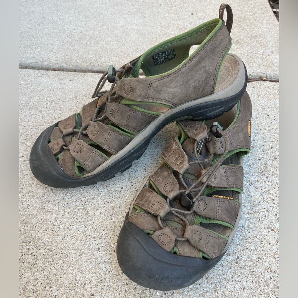 Men's Keen Newport H2 Waterproof Sandals Active Protective Toe Brown Size 12